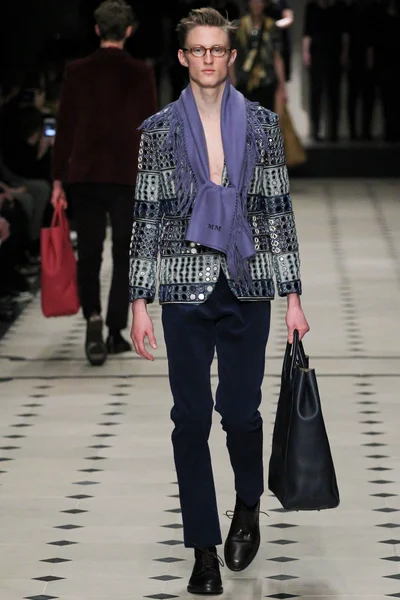 Look 45
